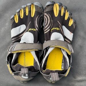 Vibram Black and Yellow FiveFingers Toe Shoes